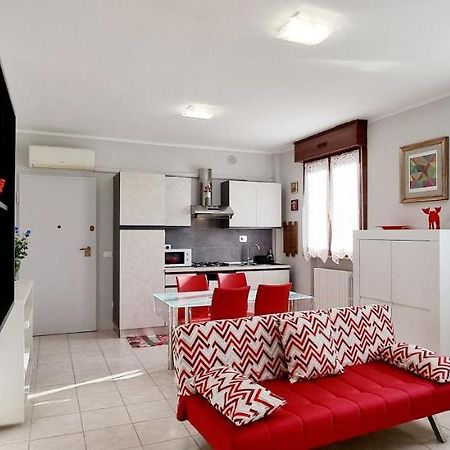 Guest Holiday Bari Reggio Emilia Exterior photo