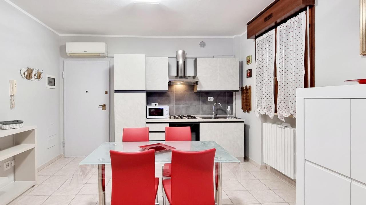 Guest Holiday Bari Reggio Emilia Exterior photo